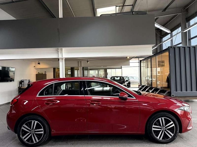 Gebraucht Mercedes A250 Progressive 160 PS (117 kW) 2021 Rot Limousine