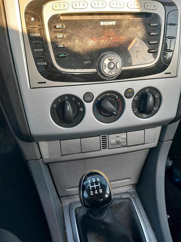 Gebraucht Ford Focus 75 PS (55 kW) 2008 Limousine