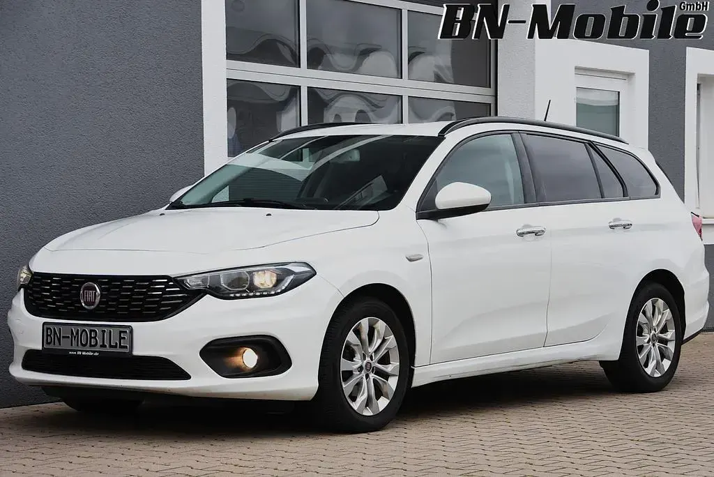 Gebraucht Fiat Tipo Lounge 120 PS (88 kW) 2016 Weiß Kombi