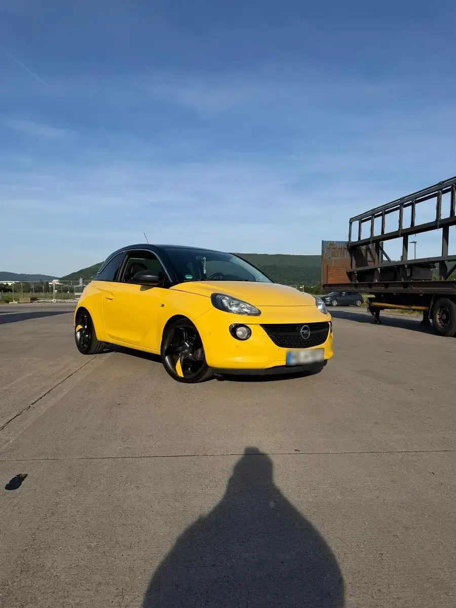 Usata Opel Adam 90 CV (66 kW) 2013 Giallo Utilitaria
