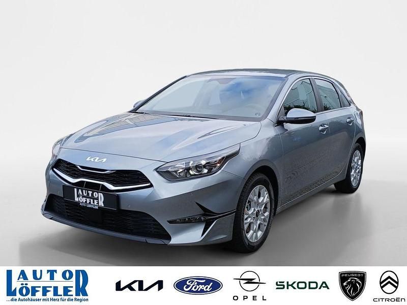 Gebraucht Kia Ceed 140 PS (102 kW) 2025 Silber Kleinwagen