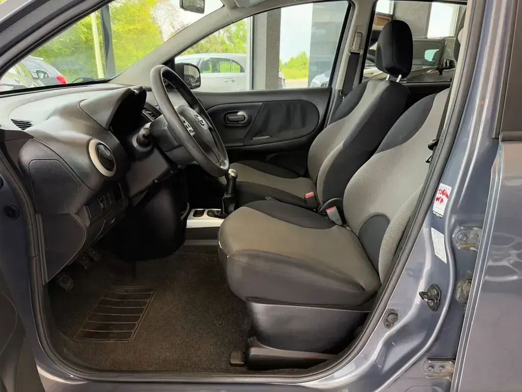 Gebraucht Nissan Note 88 PS (64 kW) 2011 Grau Kleinwagen