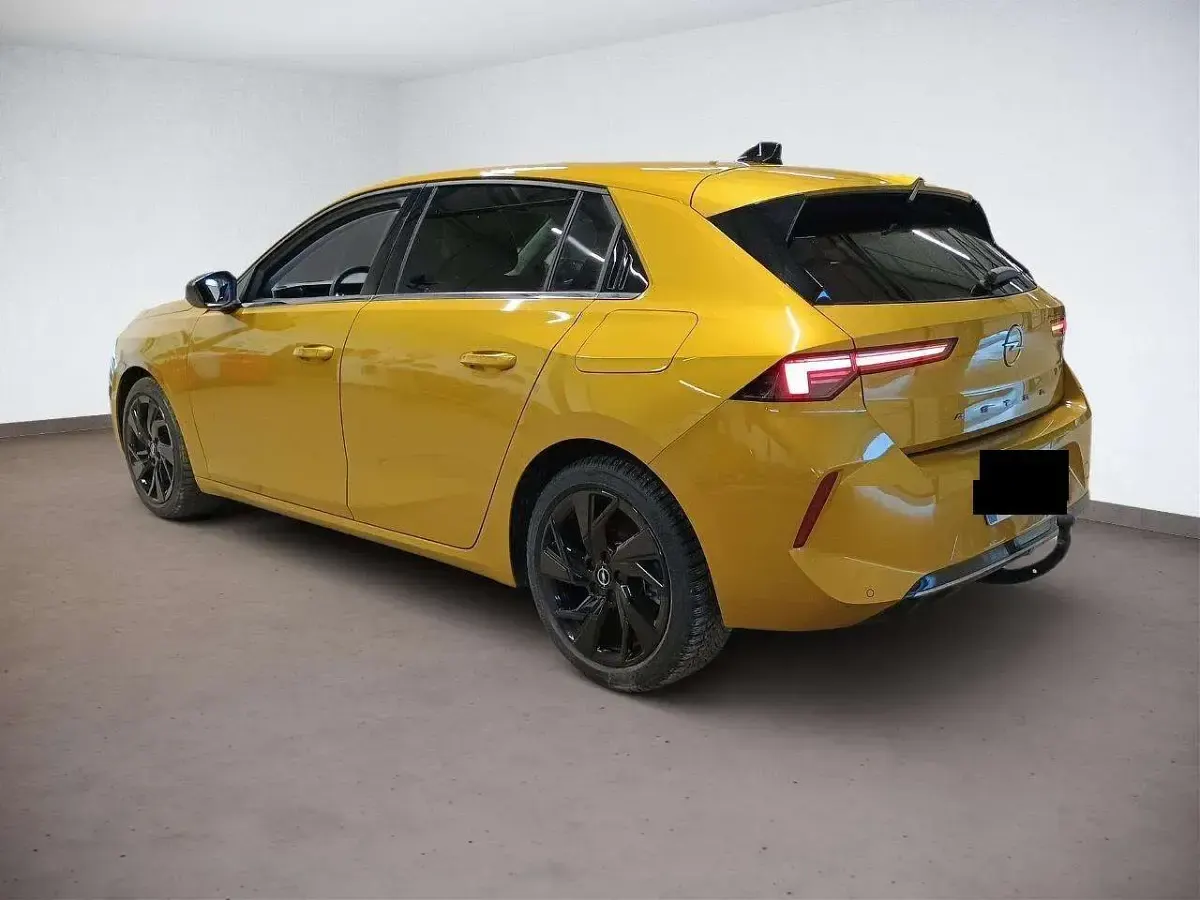 Occasion Opel Astra Elegance 181 ch (133 kW) 2023 Jaune Berline