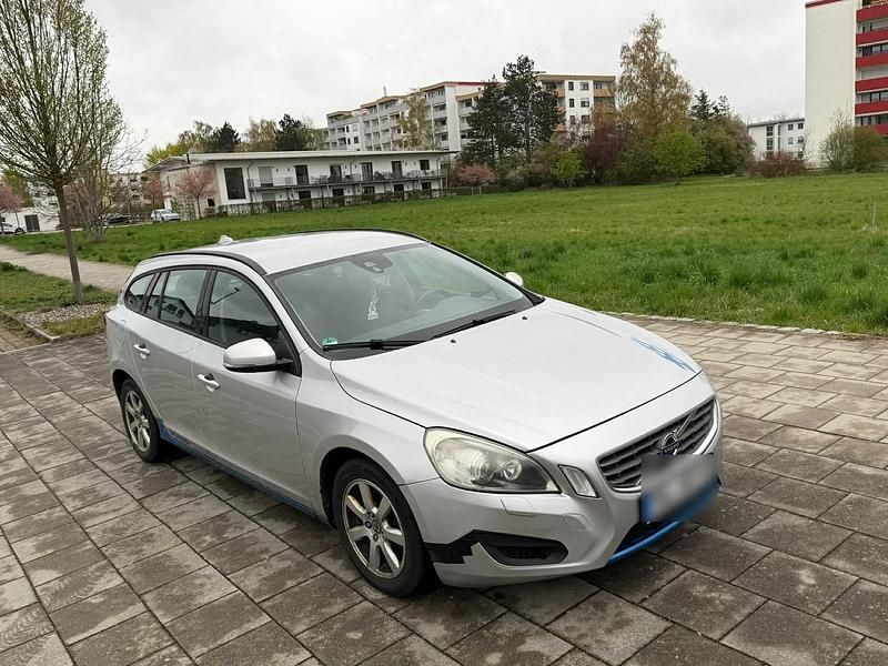 Gebraucht Volvo V60 163 PS (119 kW) 2011 Grau Kombi