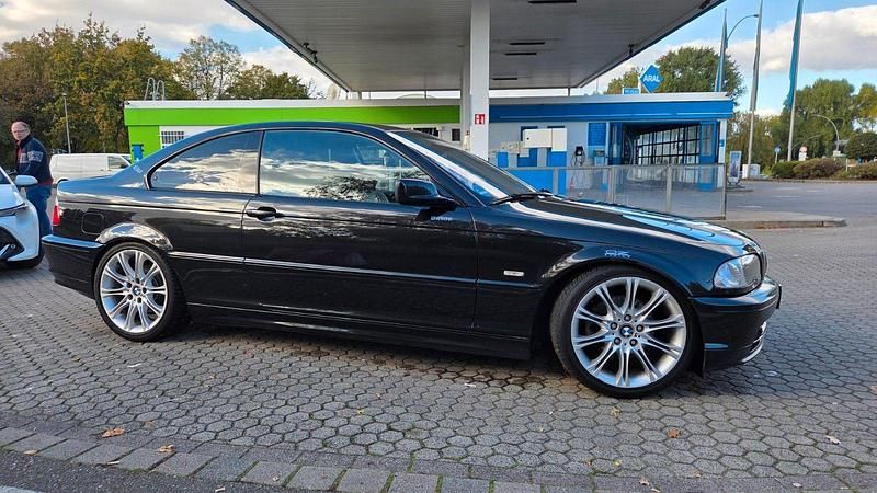 Second-hand BMW 325 Performance 192 CP (141 kW) 2001 Negru Coupe