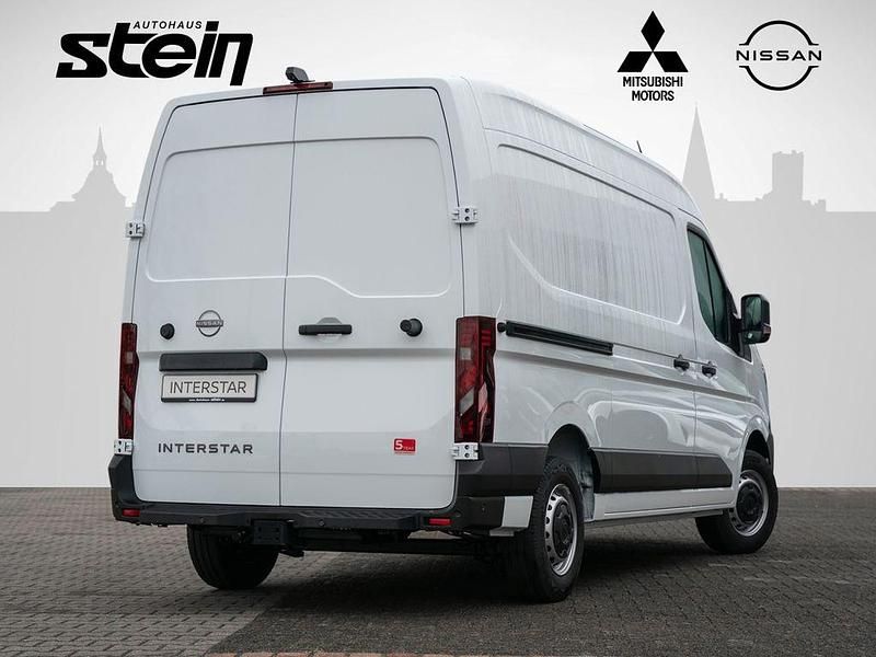 Neu Nissan Interstar 360º 150 PS (110 kW) 2025 S) (weiss Van