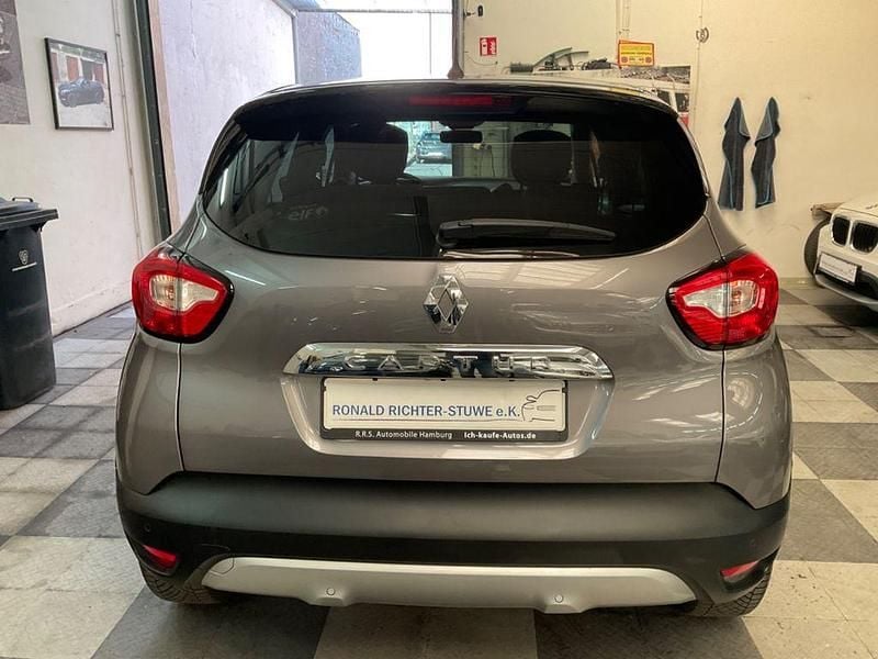 Second-hand Renault Captur 118 CP (86 kW) 2017 Negru SUV