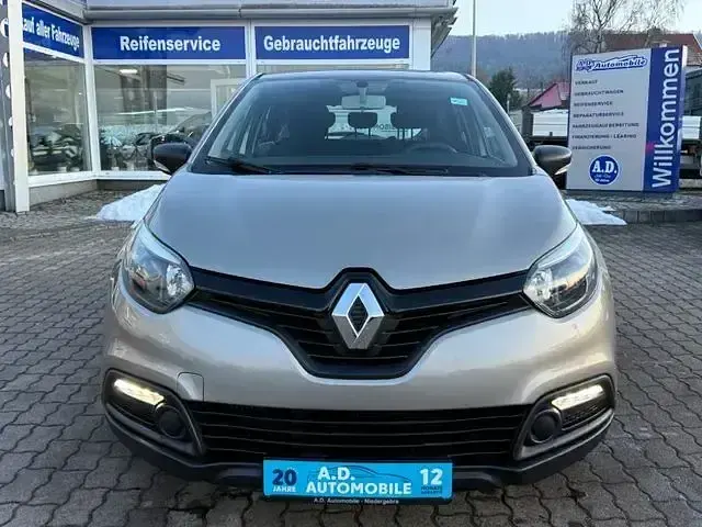 Używany Renault Captur Expression 90 KM (66 kW) 2014 Srebrny SUV