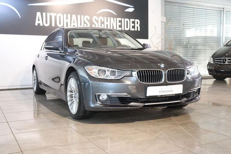 Gebraucht BMW 320 Luxury Line 184 PS (135 kW) 2012 Grau Limousine
