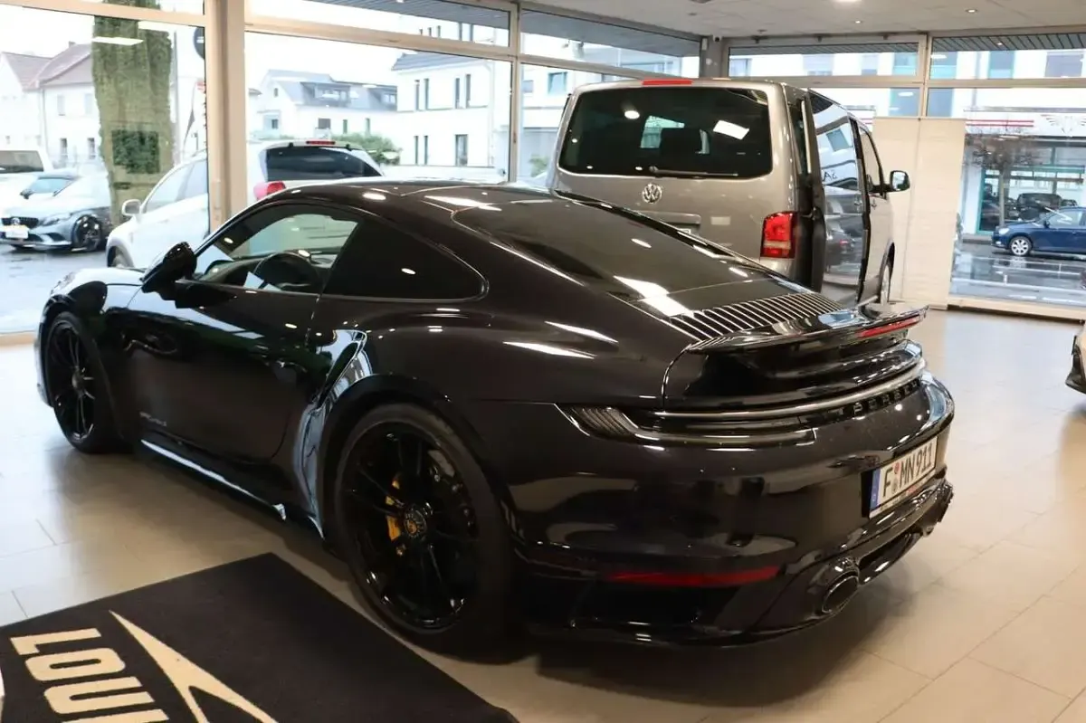 Gebraucht Porsche 992 650 PS (478 kW) 2020 Tiefschwarzmetallic Coupé
