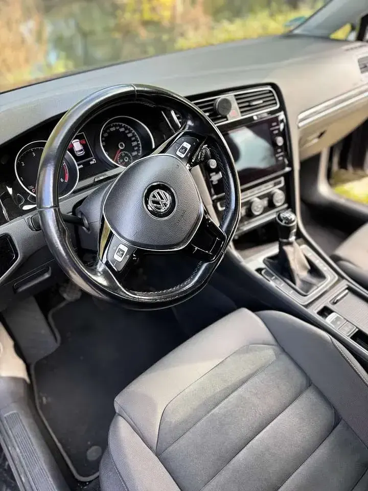 Second-hand VW Golf VII Highline 150 CP (110 kW) 2020 Negru Berlinǎ