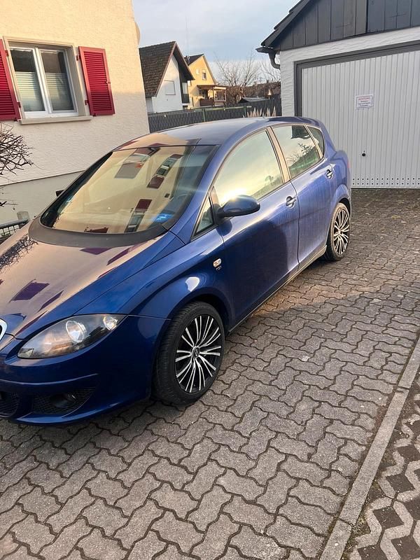 Gebraucht Seat Toledo 140 PS (102 kW) 2005 Blau Kleinwagen