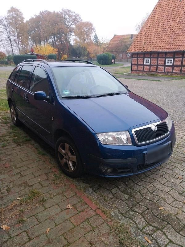 Blau Gebraucht 2007 Skoda Fabia Kombi | 550 € (Fairer Preis) - Bild 1/4