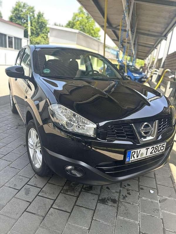 Schwarz Gebraucht 2012 Nissan Qashqai Acenta SUV | 7.800 € (Fairer Preis) - Bild 1/4