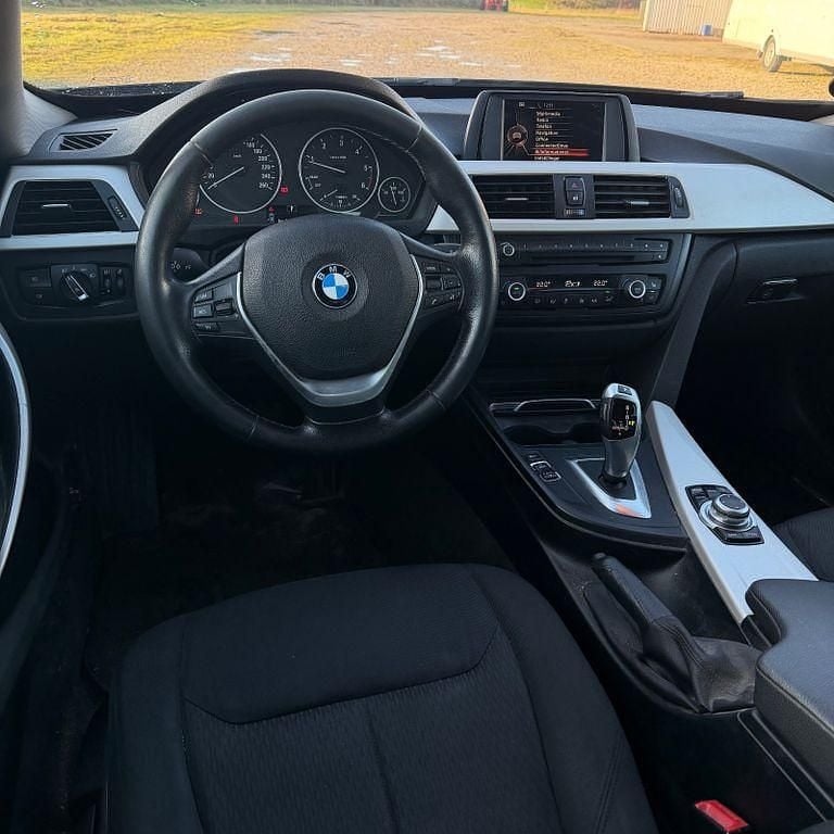 Gebraucht BMW 320 Gran Turismo 190 PS (139 kW) 2016 Schwarz SUV