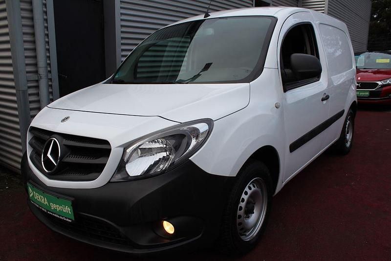 Gebraucht Mercedes Citan 111 116 PS (85 kW) 2021 Weiß Van / Kleinbus
