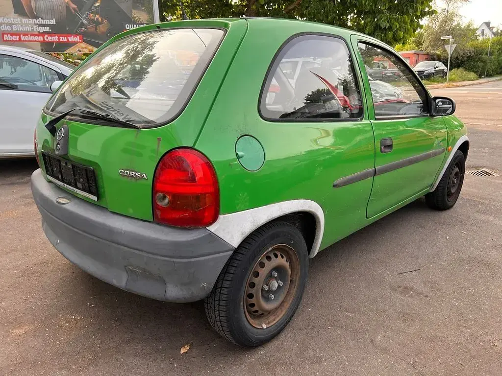 Gebraucht Opel Corsa 45 PS (33 kW) 1997 Grün Kleinwagen