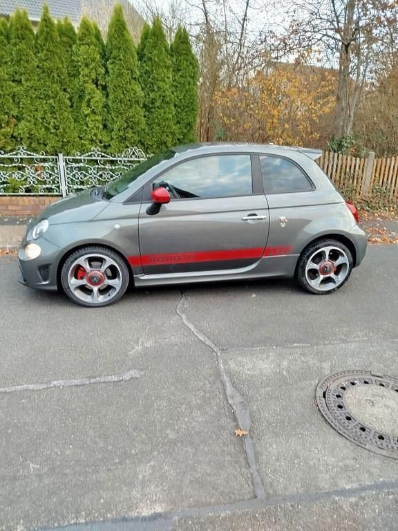 Grau Gebraucht 2017 Abarth 595 Kleinwagen | 15.800 € (Fairer Preis) - Bild 1/4