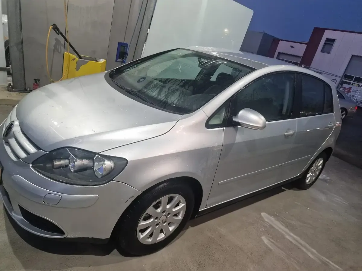 Gebraucht VW Golf Plus 115 PS (84 kW) 2005 Silber Van / Kleinbus
