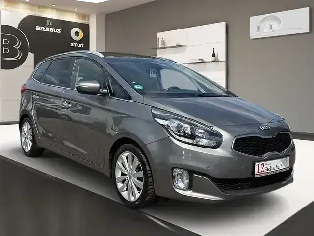 Gebraucht Kia Carens Premium 116 PS (85 kW) 2016 Silber Van / Kleinbus