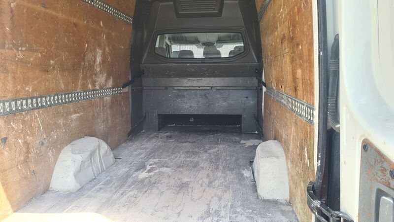 Gebraucht VW Crafter 136 PS (100 kW) 2008 Grau Van