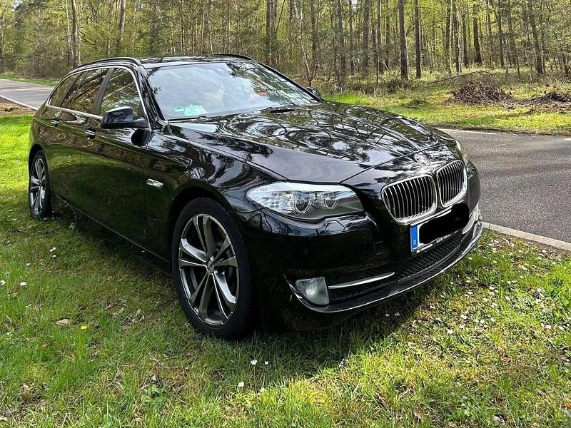 Gebraucht 2013 BMW 520 Sport Line Kombi | 12.350 € (Etwas zu teuer) - Bild 1/4