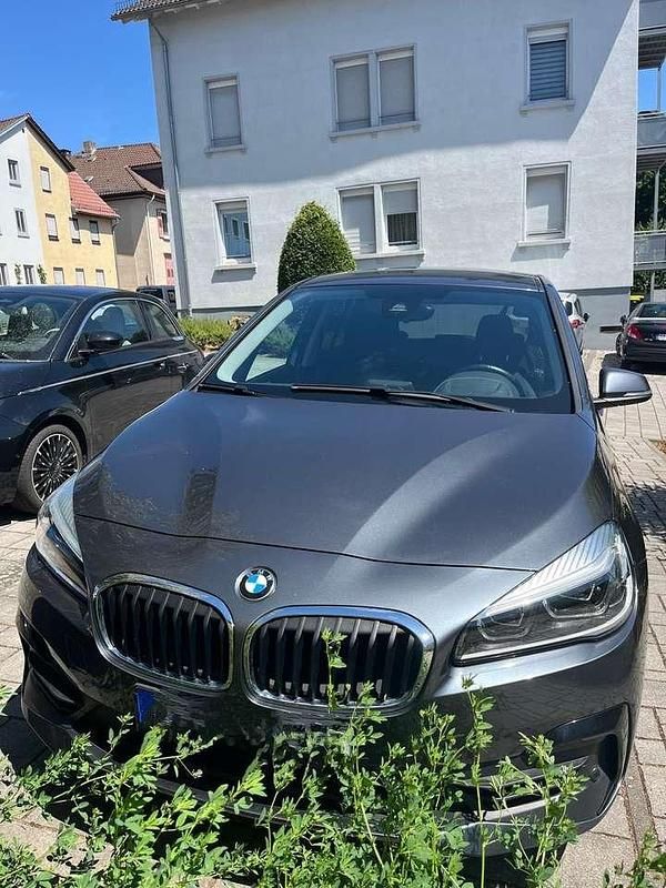 Gebraucht 2020 BMW 216 Active Tourer Van / Kleinbus | 14.900 € (Guter Preis) - Bild 1/4