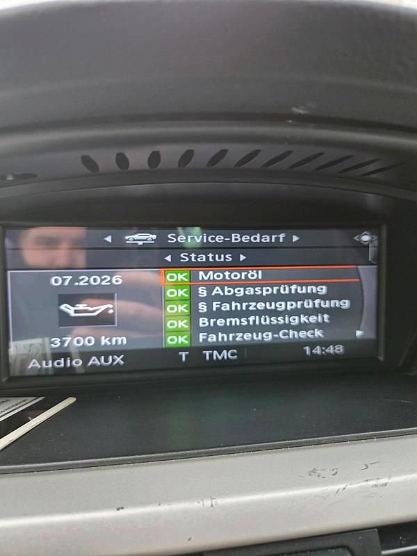 Gebraucht BMW 318 143 PS (105 kW) 2008 Schwarz Kombi