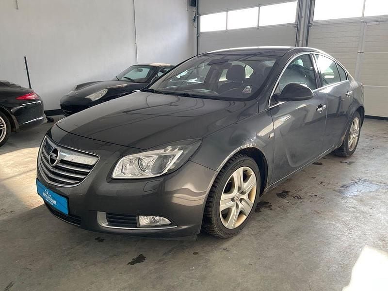 Grau Gebraucht 2008 Opel Insignia Cosmo Limousine | 3.999 € (Superpreis) - Bild 1/4