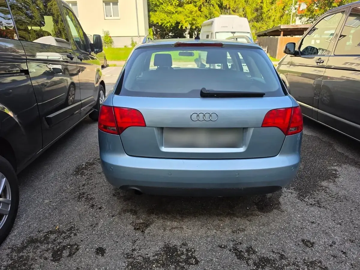 Gebraucht Audi A4 131 PS (96 kW) 2006 Blau Kombi