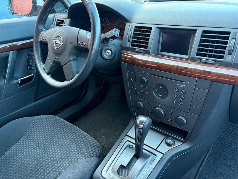 Gebraucht Opel Vectra Comfort 147 PS (108 kW) 2003 Limousine