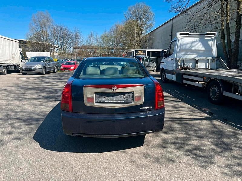 Gebraucht Cadillac CTS 181 PS (133 kW) 2004 Blau Limousine