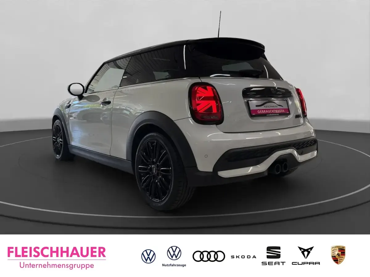 Usata Mini Cooper S Classic 178 CV (130 kW) 2023 Bianco Utilitaria