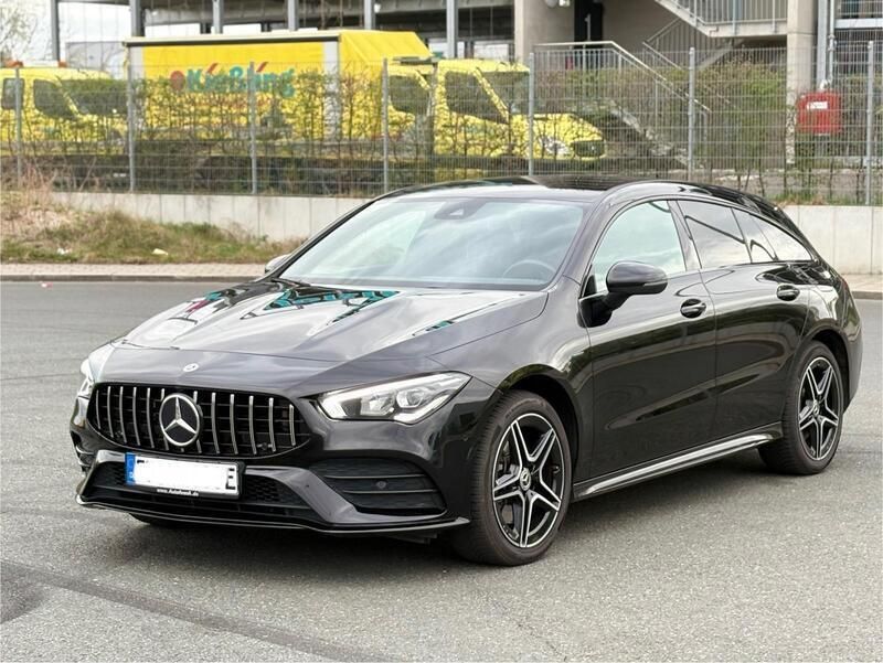 Schwarz Gebraucht 2021 Mercedes CLA250e Shooting Brake AMG line Kombi | 23.650 € (Guter Preis) - Bild 1/4