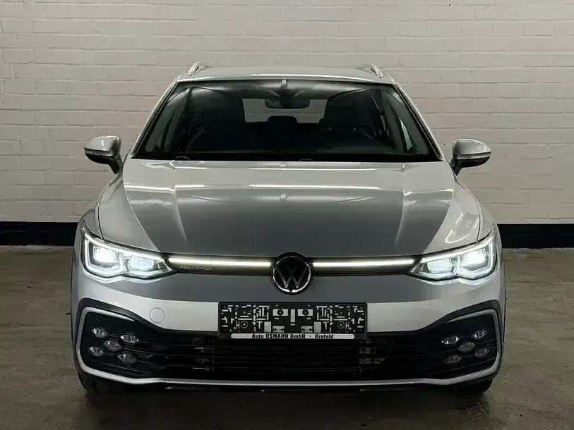 Gebraucht VW Golf Alltrack 200 PS (147 kW) 2021 Reflexsilber metallic Kombi