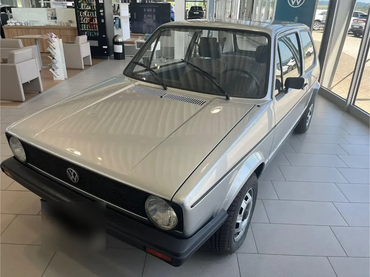 Gebraucht VW Golf I 60 PS (44 kW) 1982 Silber Kleinwagen