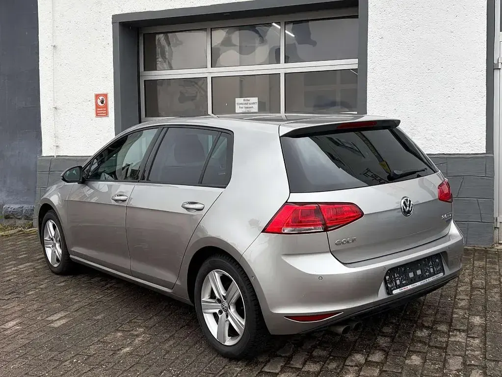 Gebraucht VW Golf VII Comfortline 150 PS (110 kW) 2013 Grau Limousine