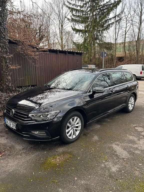 Gebraucht VW Passat Business 150 PS (110 kW) 2020 Schwarz Kombi