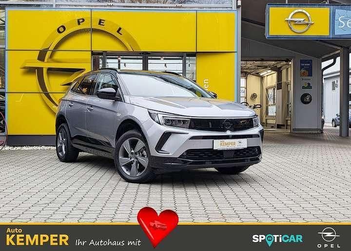 Grau metallic Gebraucht 2023 Opel Grandland X SUV | 27.850 € (Fairer Preis) - Bild 1/4