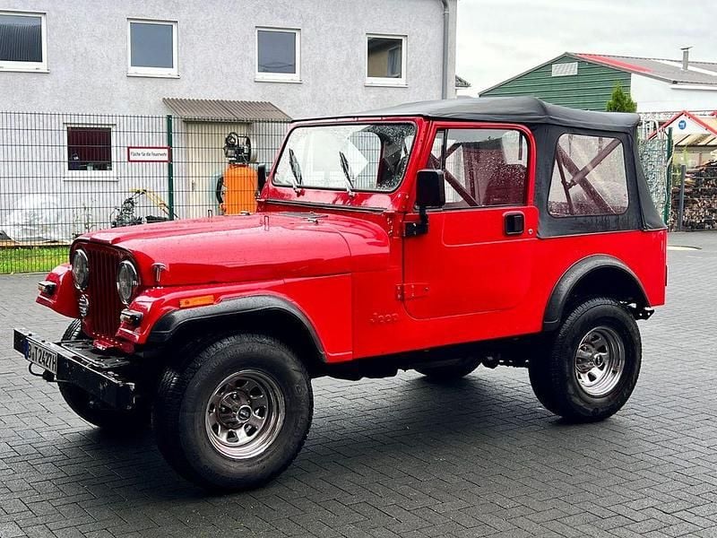 Käytetty Jeep CJ 140 HP (102 kW) 1981 Punainen Katumaasturi