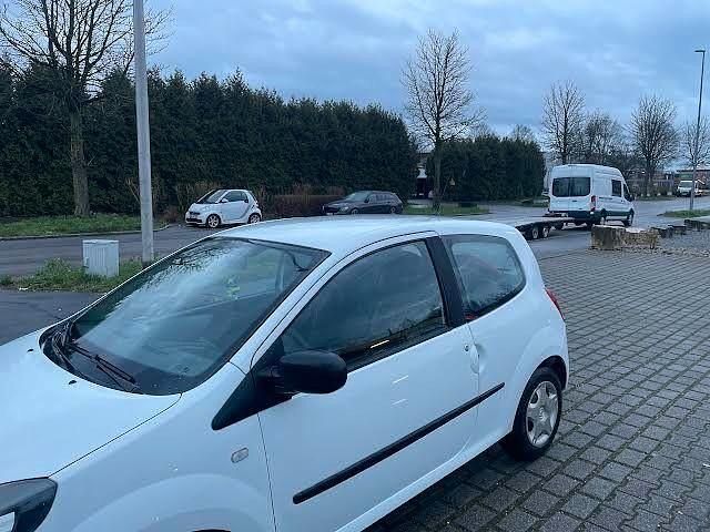 Gebraucht Renault Twingo Expression 75 PS (55 kW) 2014 Weiß Kleinwagen