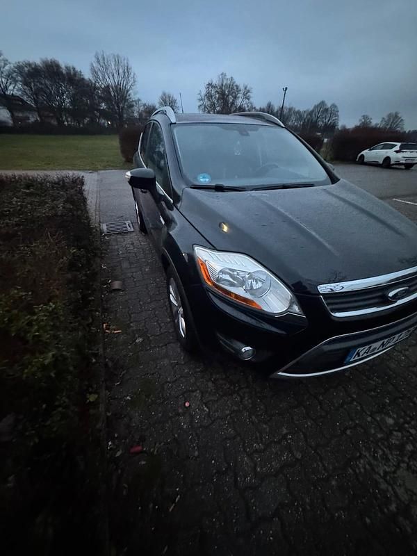 Gebraucht Ford Kuga 136 PS (100 kW) 2008 Schwarz SUV