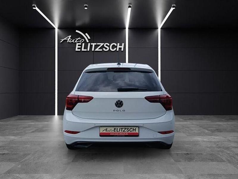 Second-hand VW Polo Style 95 CP (69 kW) 2022 Alb Berlinǎ