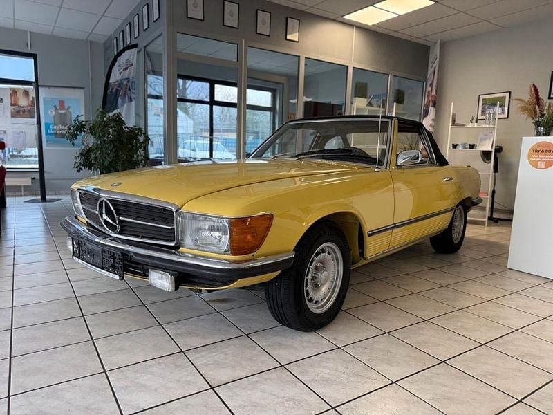 Gebraucht Mercedes SL350 194 PS (142 kW) 1973 Gelb Cabrio