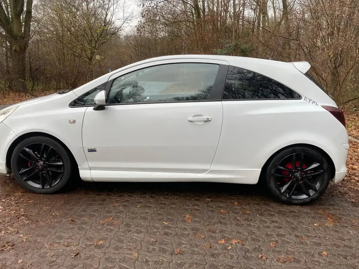 Gebraucht Opel Corsa OPC 90 PS (66 kW) 2010 Weiß Kleinwagen
