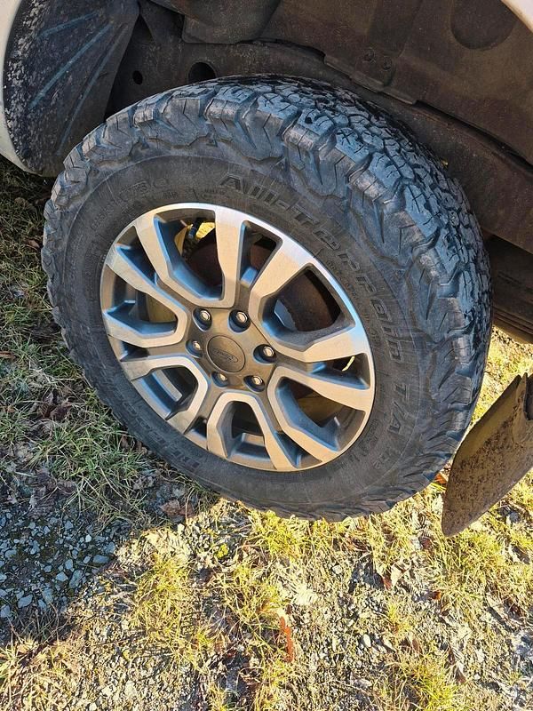 Gebraucht Ford Ranger 200 PS (147 kW) 2017 Silber Pickup