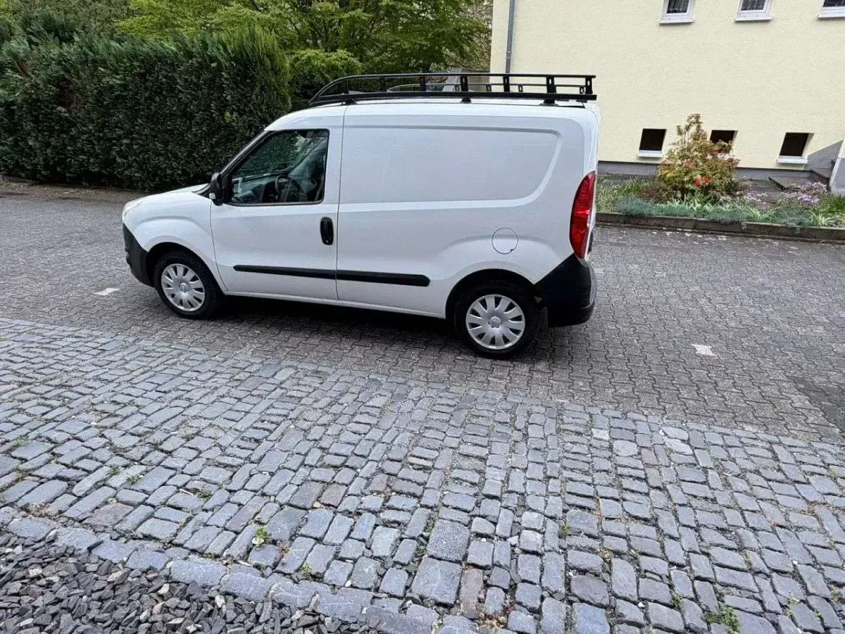 Gebraucht Opel Combo 95 PS (69 kW) 2014 Weiß Van / Kleinbus