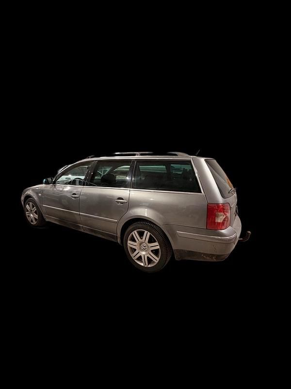 Gebraucht VW Passat Highline 2003 Grau Kombi
