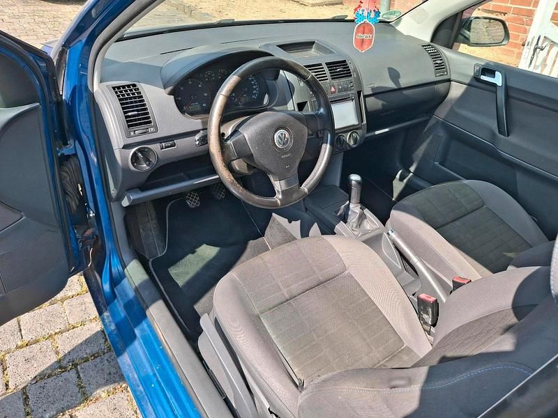 Gebraucht VW Polo 101 PS (74 kW) 2007 Blau Kleinwagen