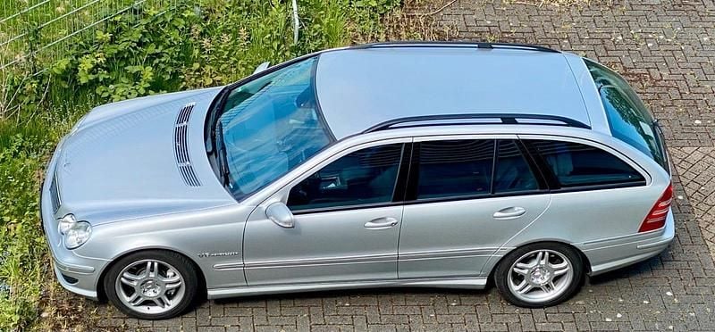Grau Gebraucht 2002 Mercedes C32 AMG AMG Kombi | 17.900 € - Bild 1/4
